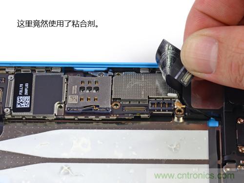 內(nèi)部能否出&ldquo;彩&rdquo;？&ldquo;五彩機(jī)身&rdquo;iPhone 5C拆解揭秘