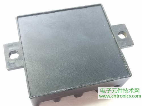 漏電保護器拆解：結(jié)構(gòu)有差異，做工不錯