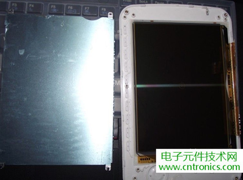 探秘電子紙！一款電紙書的電子墨水屏拆解