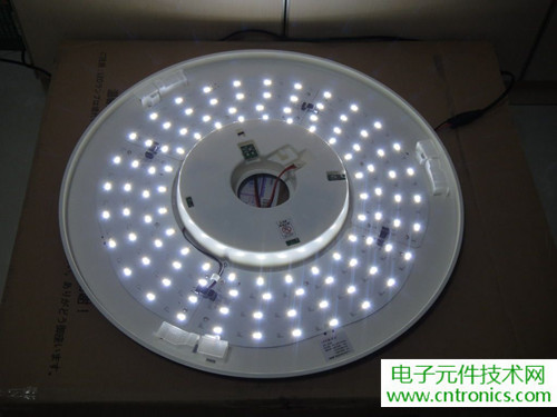 高端大氣上檔次！智能遙控調(diào)光LED吸頂燈拆解