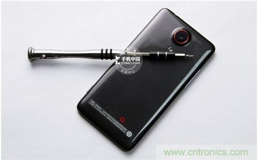 棋逢對手，詳拆努比亞Z5S如何力拼小米3 ？