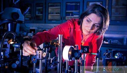 從原理及實(shí)現(xiàn)，看&ldquo;光腦&rdquo;的性能如何把&ldquo;電腦&rdquo;秒成渣！