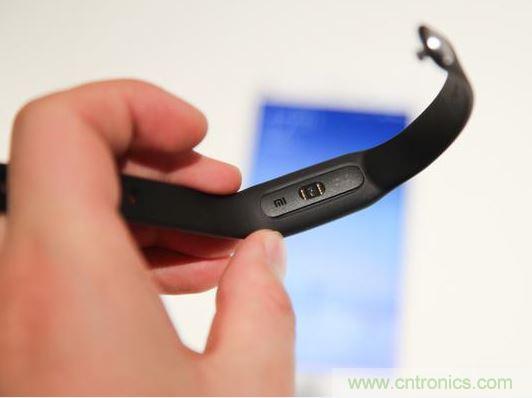 小米手環(huán)光感版體驗：便宜實惠，功能尚可