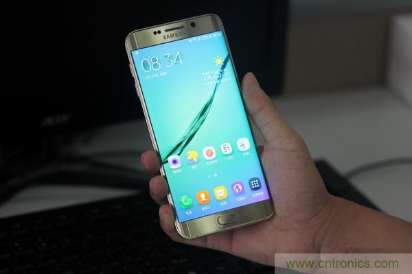 三星S6 Edge+拆解：比S6 Edge加在哪里？