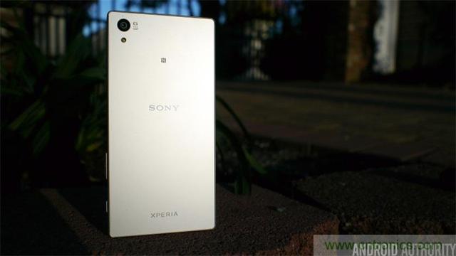 傳奇索尼，憑借Sony Xperia Z5能否在移動市場奪得一席之地？
