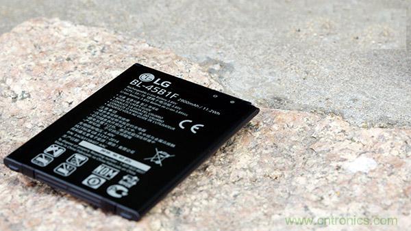 業(yè)界良心 LG V10 評測:剛毅、冷峻，不失人性化