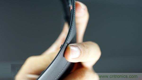 業(yè)界良心 LG V10 評測:剛毅、冷峻，不失人性化