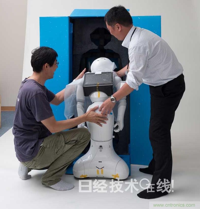 拆解筆記本不過癮，那就來拆拆日本情感機器人吧！