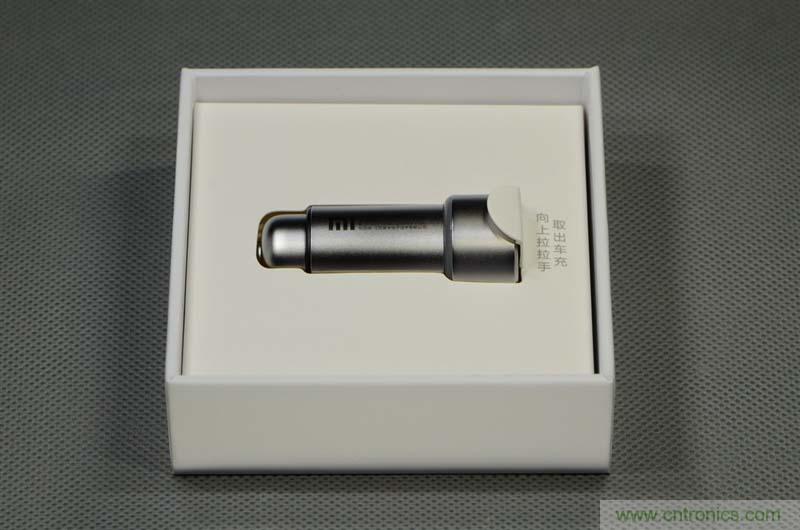 小米車載充電器拆解評測：49元能讓這枚&ldquo;子彈&rdquo;飛多遠(yuǎn)？