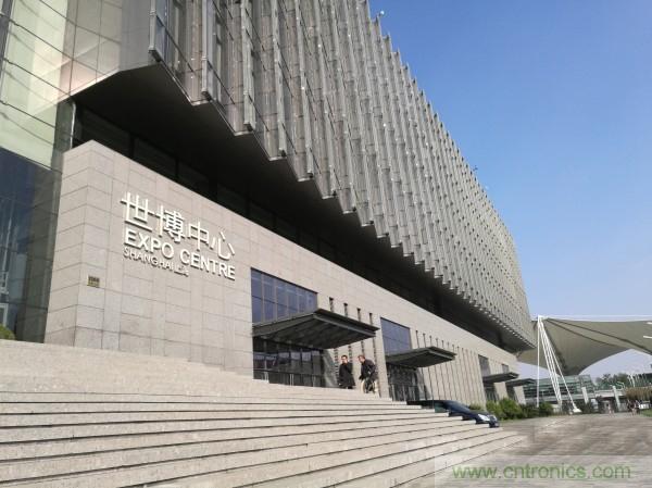 新旗艦Mate 8全評測：橫空出世！能否延續(xù)一機(jī)難求？