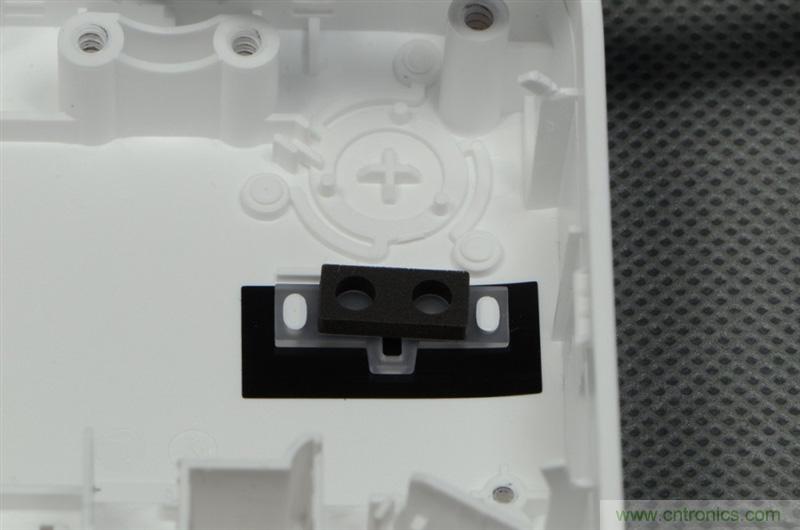 做工怒贊 神秘芯片！小米智能插線板拆解、評測