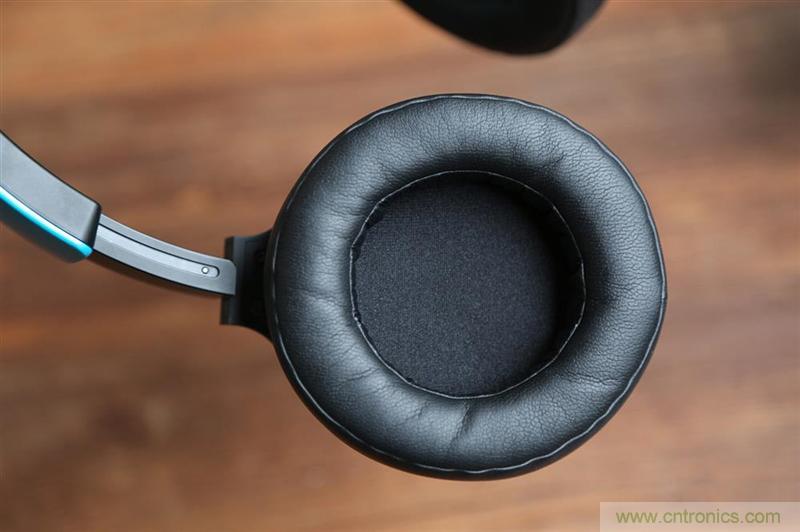 頭條哥的夢想之作！FIIL耳機能讓汪峰上頭條否？