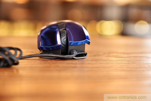 左手寫愛，右手寫他&mdash;&mdash;從此鍵盤鼠標不分家！