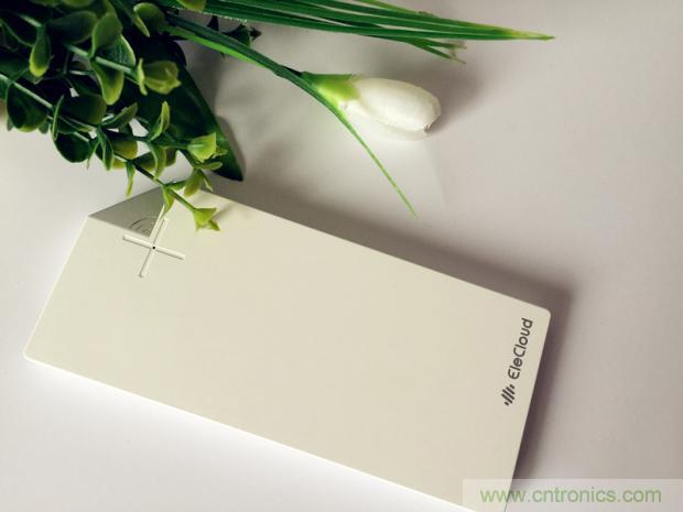 長(zhǎng)虹流云智能電源，集&ldquo;充電&rdquo;+&ldquo;存儲(chǔ)&rdquo;于一身