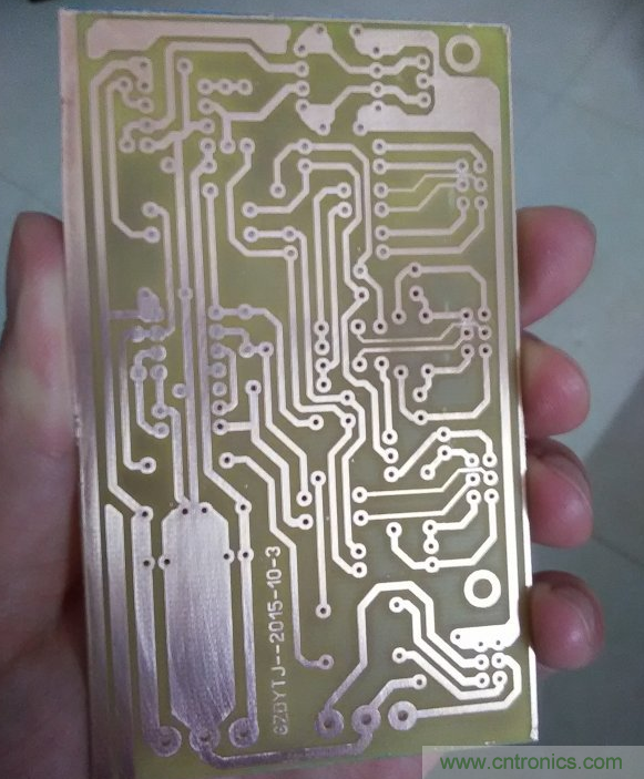 嘗試了四次PCB制作， 最后一發(fā)算是成功了