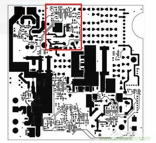 這是自動測試設備的PCB，因為事先了解過那顆SEPIC轉換器（以紅框標示），我的設計第一次就成功。