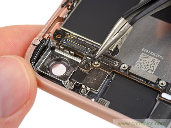 iPhone 8首拆：無線充電版本的iPhone 7？