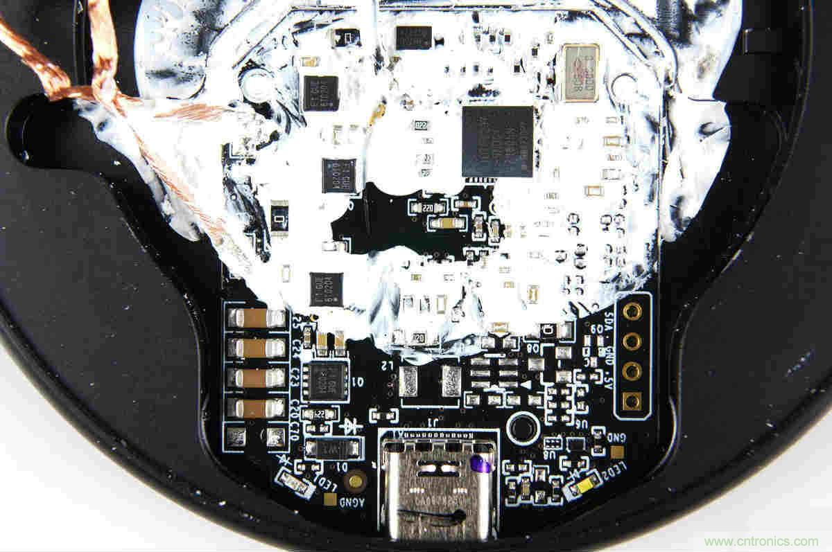 拆解對(duì)比：系出同門，小米、紫米無(wú)線充電器的差別有多大？