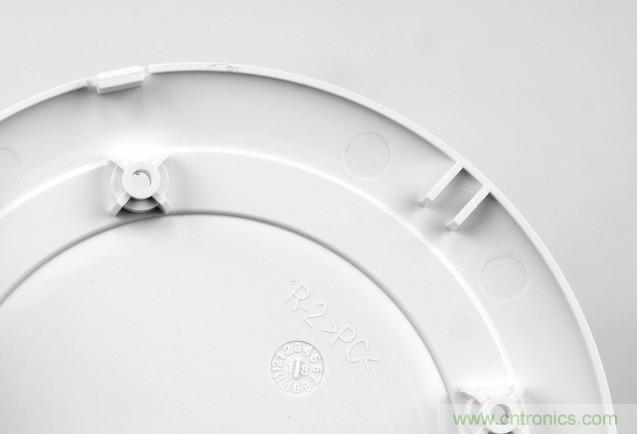 拆解對(duì)比：系出同門，小米、紫米無(wú)線充電器的差別有多大？