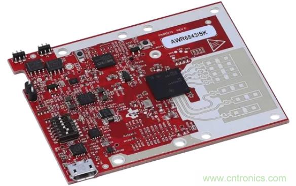 封裝集成天線技術 - 簡化汽車座艙內雷達傳感器設計！
