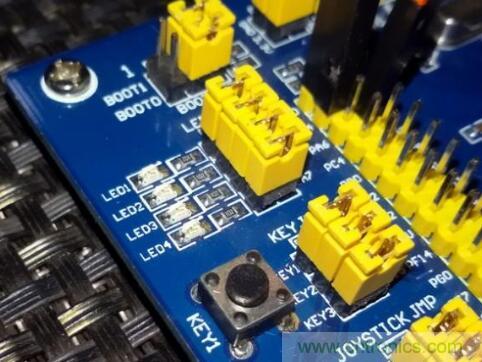 如何最好地計(jì)算DAC的信號鏈誤差預(yù)算？